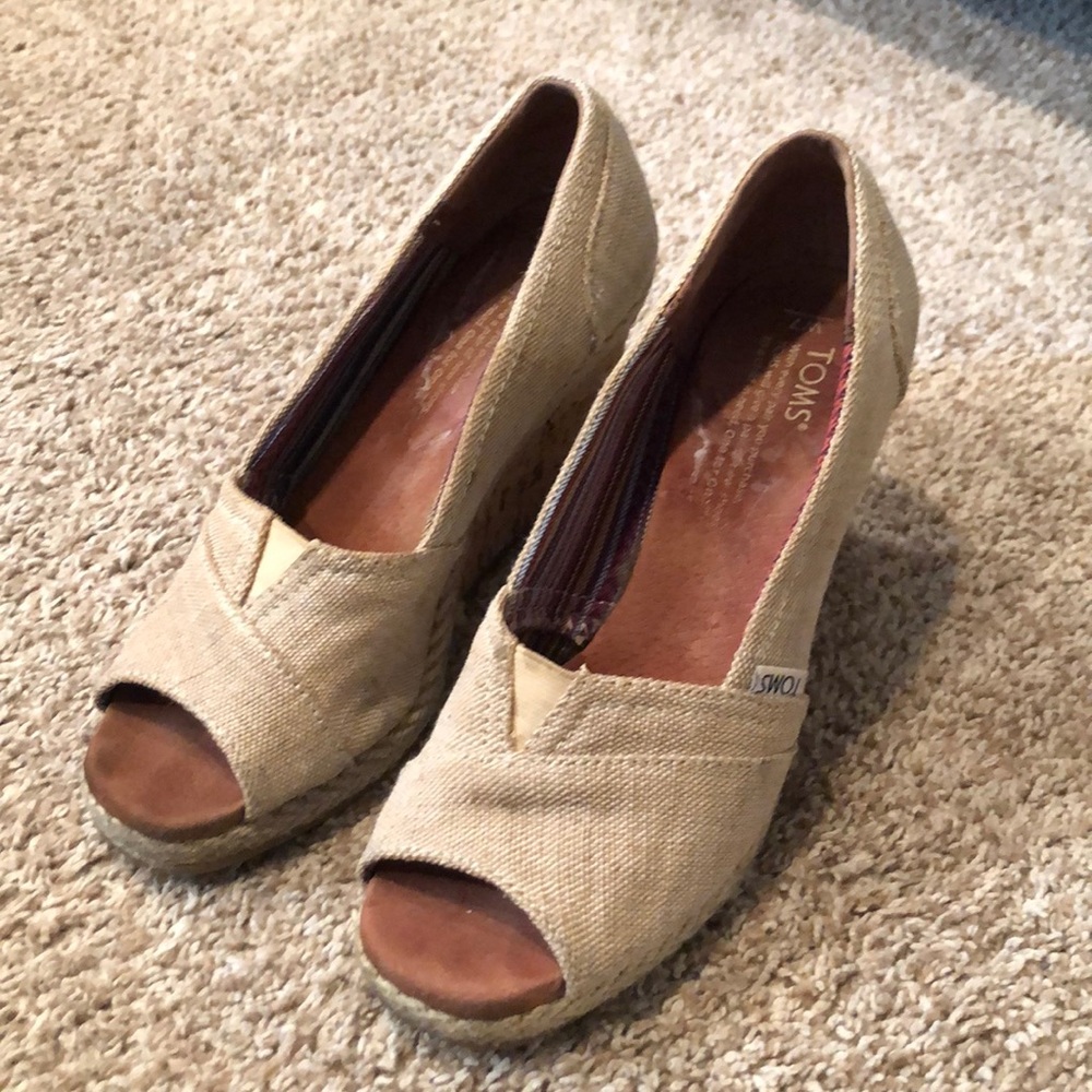 Toms espadrilles